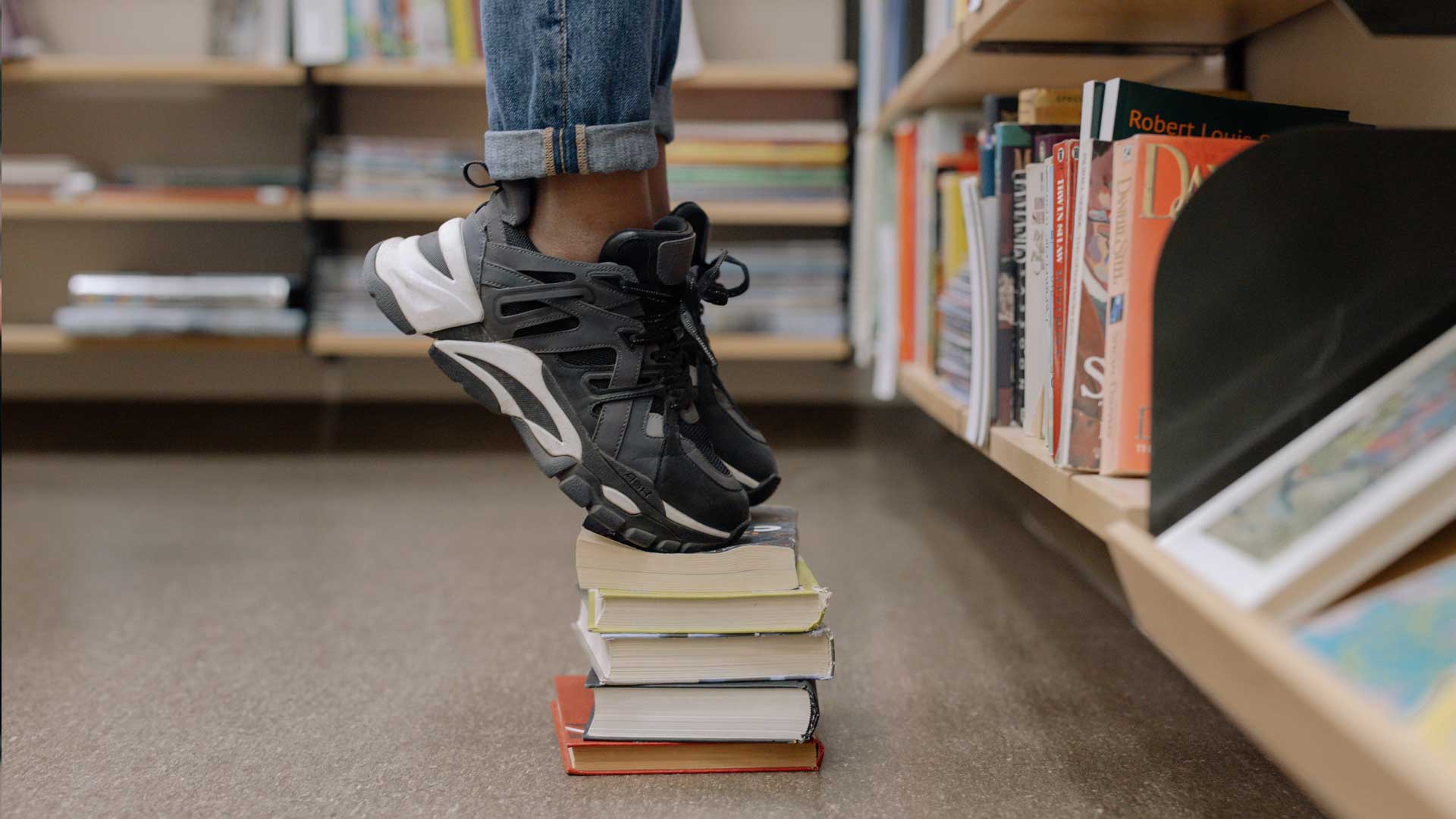 Vad innebär det att jobba på bibliotek? Karriärmöjligheter och arbetsmarknad